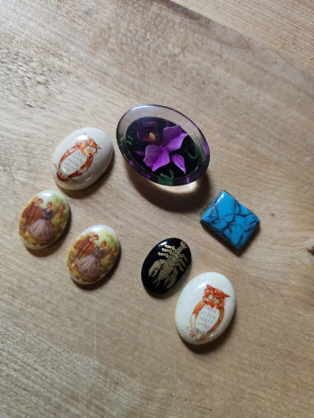 Lot Of 15 Small Cameo Jewlery Loose Pendents